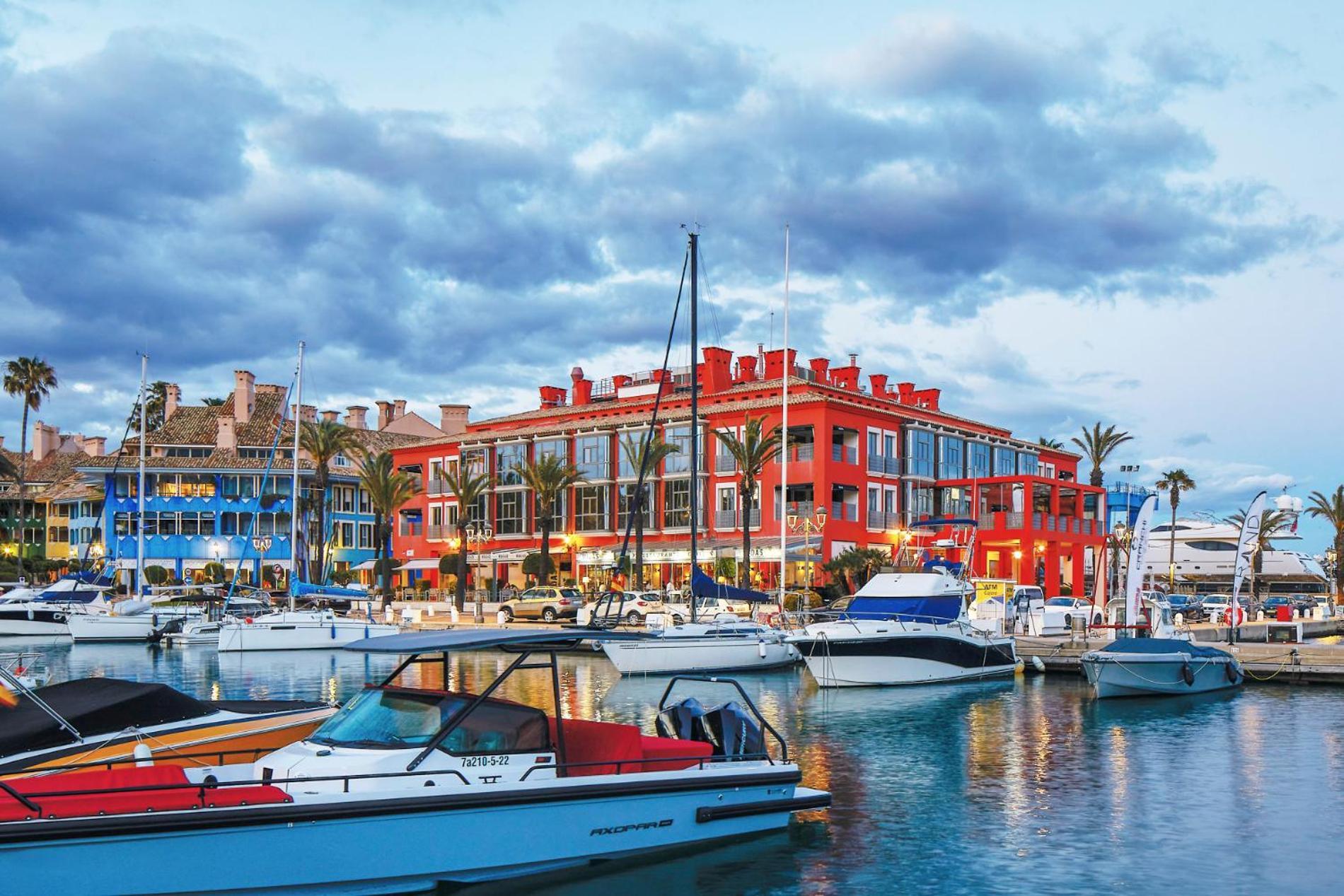 Hotel Mim Sotogrande Club Maritimo Exteriör bild