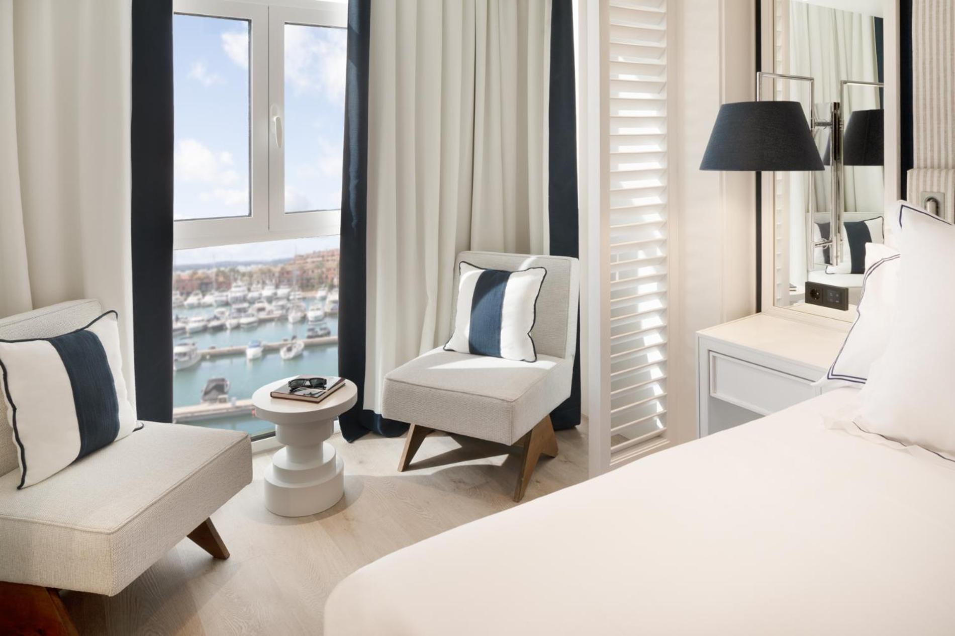 Hotel Mim Sotogrande Club Maritimo Exteriör bild