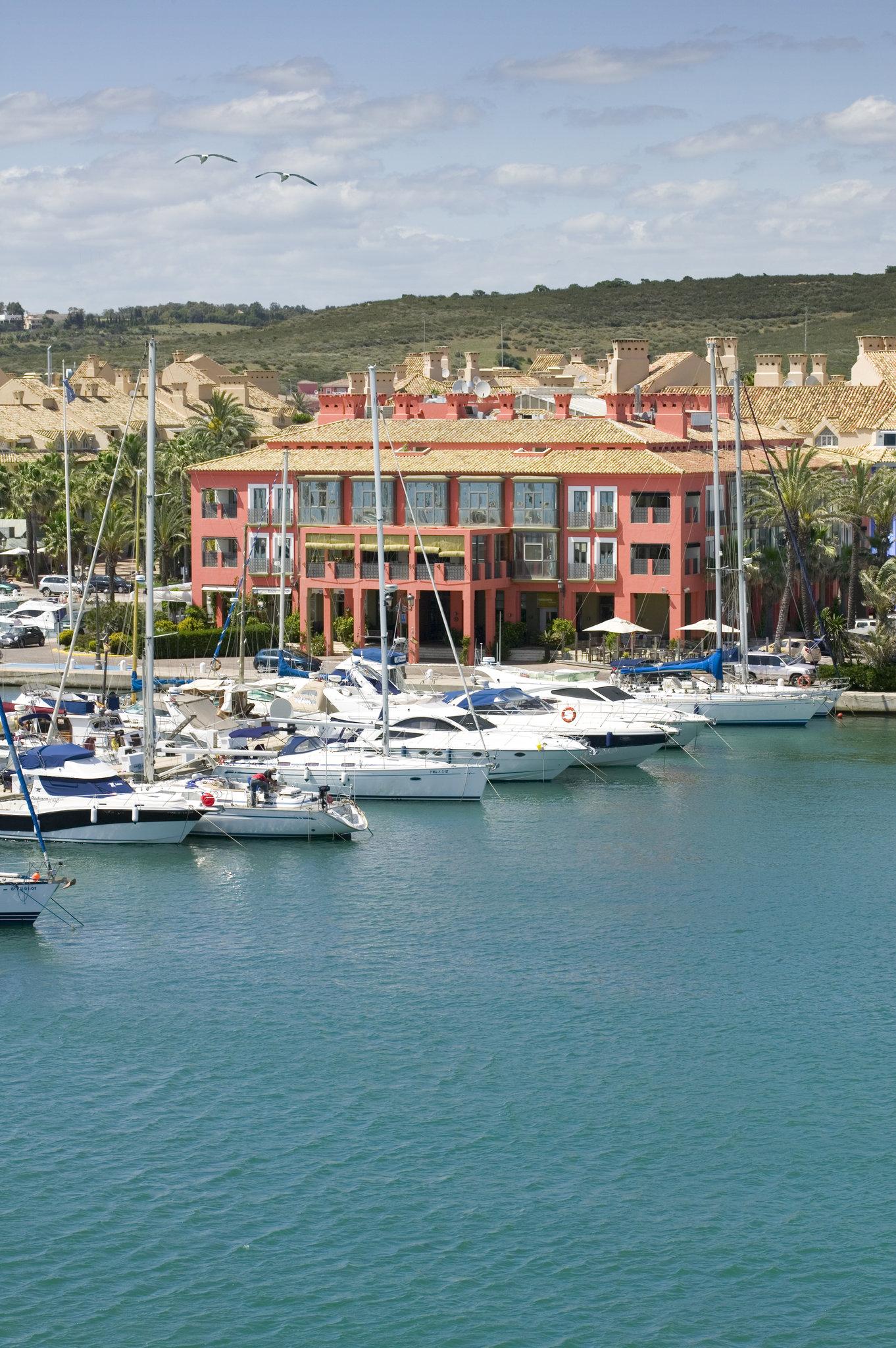 Hotel Mim Sotogrande Club Maritimo Exteriör bild